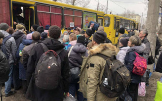 Красный Крест потребовал гуманитарный доступ к Мариуполю для эвакуации людей