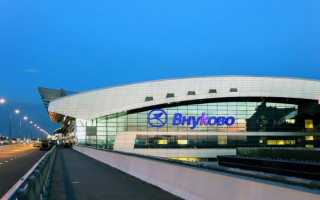 Один из крупнейших аэропортов России перешел в режим простоя