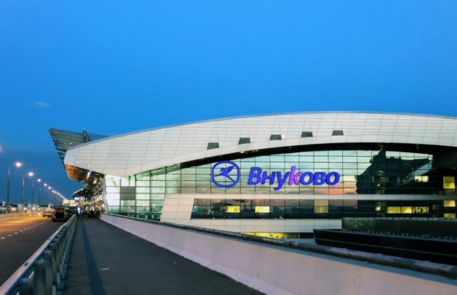 Один из крупнейших аэропортов России перешел в режим простоя