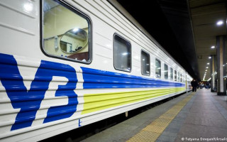 Протягом години під обстріл попали 5 залізничних станцій в центральній та західній Україні