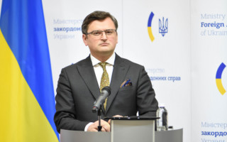 Москва чувствует поражение в Украине, — Кулеба об угрозах Лаврова о Третьей мировой войне