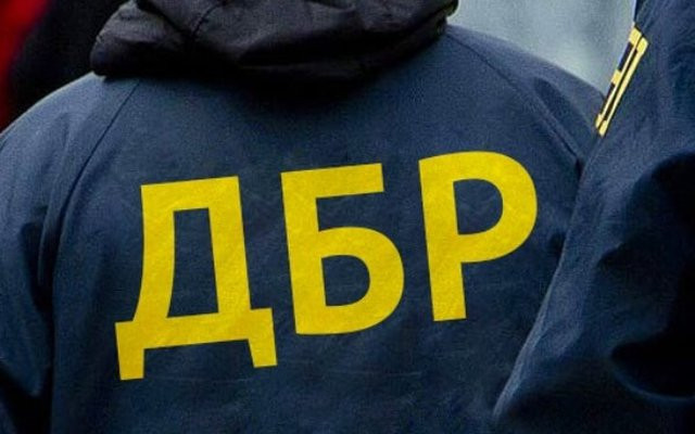 24 млн збитків: 10 працівникам Закарпатської митниці оголосили підозру у махінаціях для компаній Медведчука