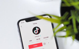 Публикация передвижения военных сил Украины: TikTok начал оповещать пользователей о нарушении уголовного законодательства