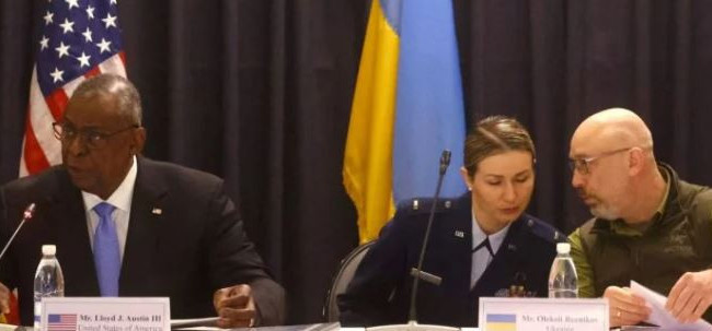 Військова допомога Україні: Резніков розповів деталі зустрічі міністрів оборони у «Рамштайні»