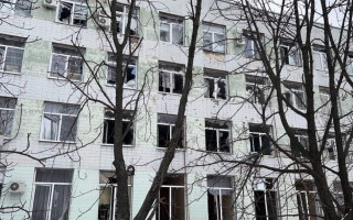 Окупанти обстріляли лікарню в Сєвєродонецьку: одна жінка загинула