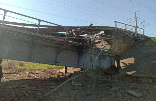 Под Мелитополем подорвали железнодорожный мост