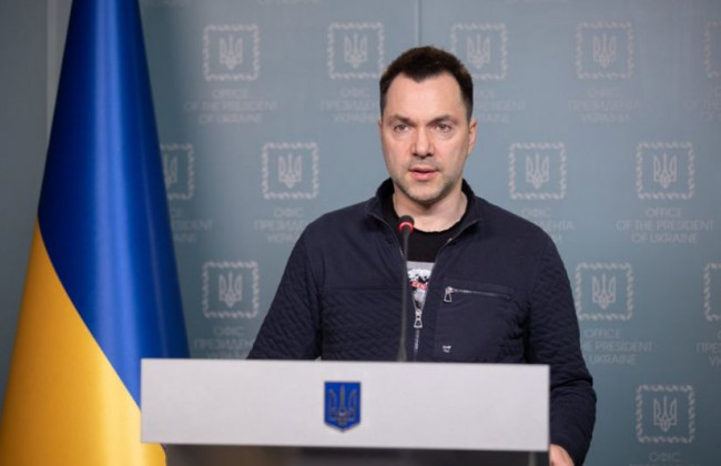 Бизнес обсудил с Арестовичем идею выпускать мужчин-бизнесменов за границу