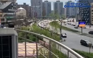 В Киеве на заправках люди стоят в километровых очередях