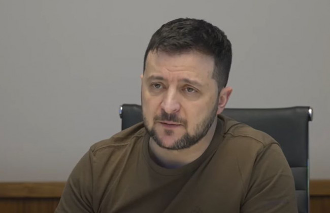 Около 900 человек: Зеленский сообщил, что под Киевом снова нашли массовое захоронение