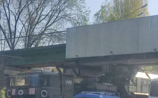 В России путепровод «демилитаризовал» дорогой контрбатарейный комплекс, фото