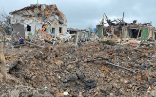 Згарища замість будинків: кадри зруйнованого села на Харківщині