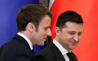 Зеленский созвонился с Макроном: о чем говорили Президенты