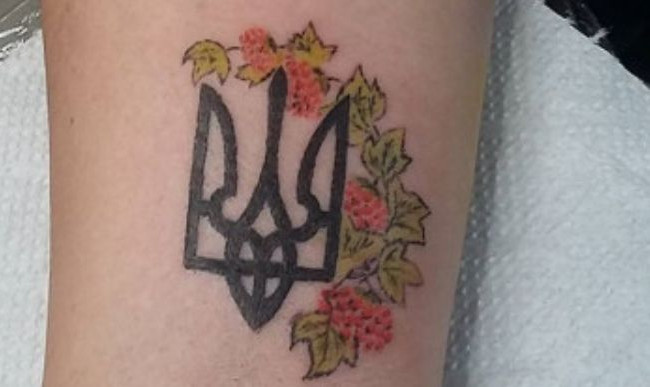 Заставляют камнем сдирать тату: мэр Мариуполя рассказал об издевательствах оккупантов
