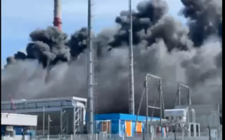 На Сахалине загорелась ГРЭС-2: кадры масштабного пожара