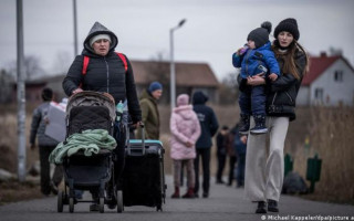 Польша планирует продлить срок выплат для украинцев