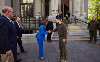 В Київ приїхала спікер Палати представників Конгресу США Ненсі Пелосі, відео