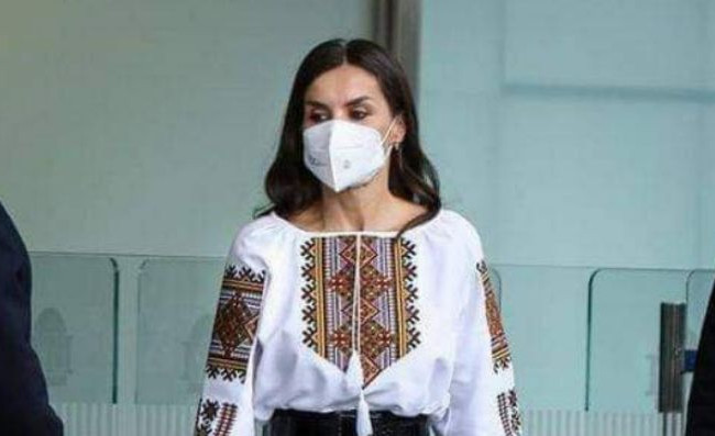 «Хочу победы»: Королева Испании передала записку ВСУ