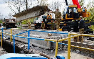 На Київщині відкрили автомобільний рух на ще одному тимчасовому мосту, фото