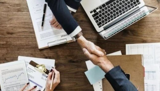 Кабмін пропонує Раді узаконити на час війни можливість починати бізнес без дозвільних документів