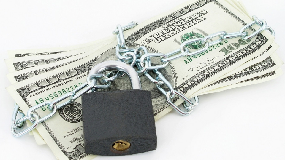 ДБР арештувало 4,5 млн доларів сумнівних активів екснардепа, наближеного до президента-втікача