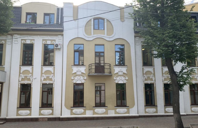 Рівненський окружний адмінсуд зупиняє відправку поштової кореспонденції