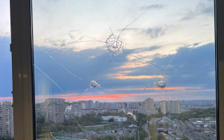 У Києві чоловік влаштував стрілянину: поранено двох патрульних, фото