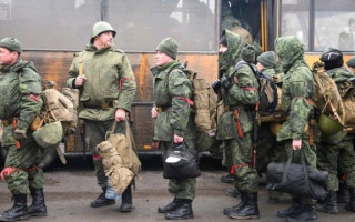 По 200 «добровольців» щотижня: в РФ проходить кампанія з набору на військову службу — ГУР