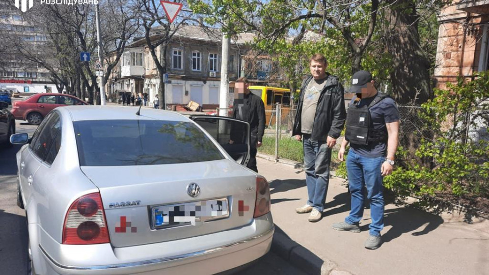 ДБР: мали дестабілізувати ситуацію на Одещині – затримано довірених осіб Іллі Киви, фото та відео