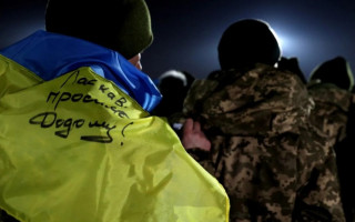 Змушували лежати обличчям до землі на морозі по три-чотири дні: звільнені з полону РФ українці розповіли про тортури