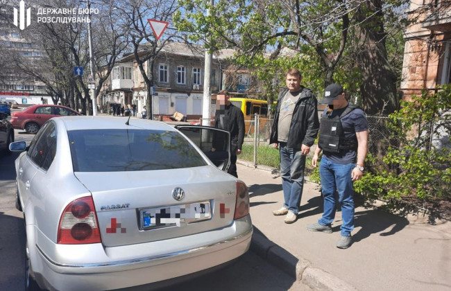 ДБР: мали дестабілізувати ситуацію на Одещині – затримано довірених осіб Іллі Киви, фото та відео