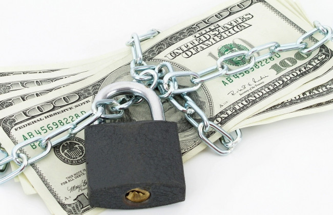 ДБР арештувало 4,5 млн доларів сумнівних активів екснардепа, наближеного до президента-втікача