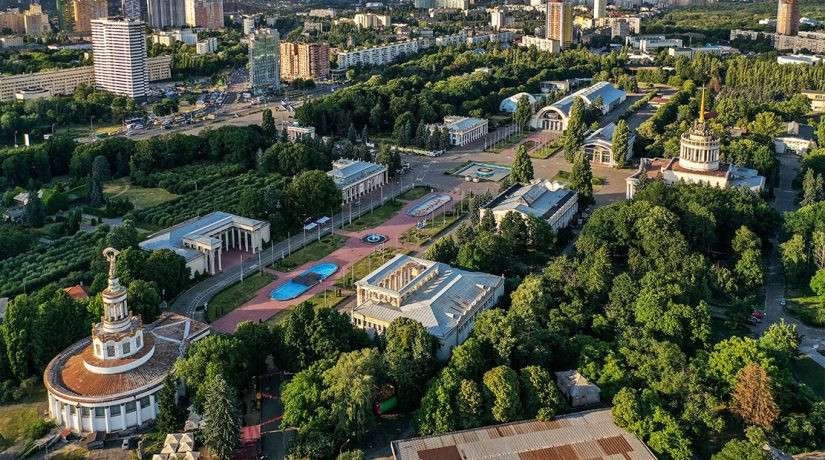 На ВДНХ в Киеве возобновили работу некоторые локации: подробности