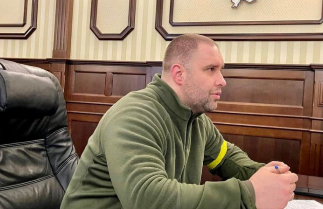 На Харківщині внаслідок влучання ворожої ракети виникла пожежа на фабриці: є загиблий