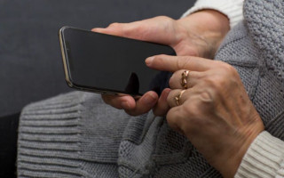 Под Киевом 70-летняя женщина успешно наводила артиллерию ВСУ на оккупантов