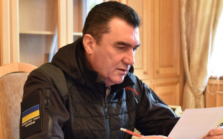 Война не остановится на Украине: Данилов назвал страны, которые должны готовиться к нападению РФ