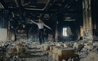 «Сирены оборвали наш сон»: Эд Ширан и «Антитела» выпустили совместное видео