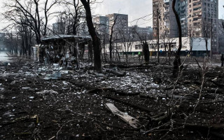 Окупанти готують «парад» у зруйнованому Маріуполі, — розвідка