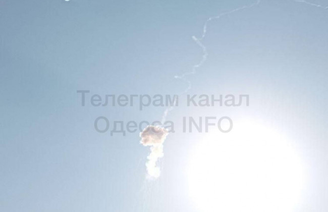 Над Одесской областью сбили российскую ракету