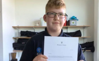 Ребенок из Великобритании получил ответ на свое письмо Зеленскому