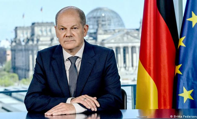 «Путин не оставляет другого выбора», — Шольц о поставках вооружения Украине