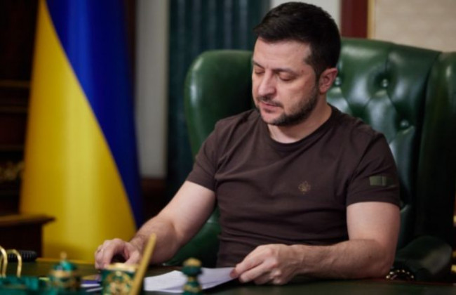 Зеленський звільнив від оподаткування винагороду за передану ЗСУ справну бойову техніку російських окупантів
