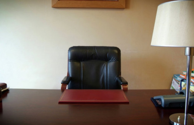 В РФ сразу несколько губернаторов заявили о намерениях покинуть свой пост