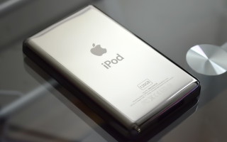 Apple прекращает производство плеера iPod