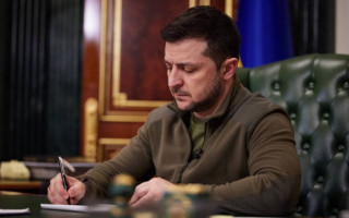 Зеленский поручил учредить премию Леонида Кравчука