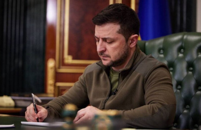 Зеленский поручил учредить премию Леонида Кравчука