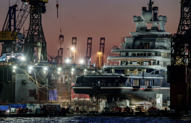 У Німеччині «заморозили» 115-метрову яхту російського мільярдера