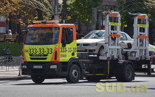 В Киеве возобновляют работу эвакуаторов