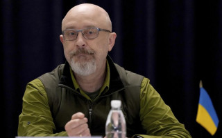 Украина планирует вооружить миллион человек, — Резников