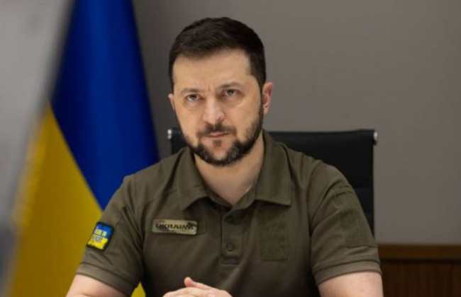 Бейсбольный мяч Зеленского продали на аукционе за 1,5 млн гривен, фото