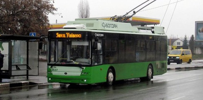 В Харькове запустили общественный транспорт